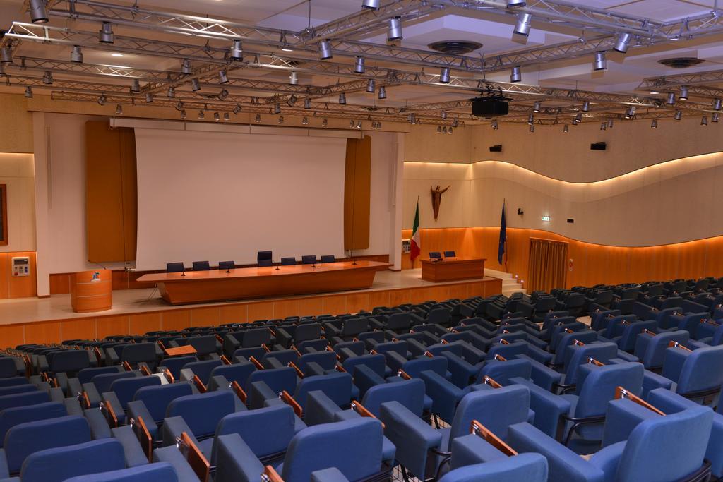 Casa Per Ferie Salesianum Villa Fiumicino Esterno foto