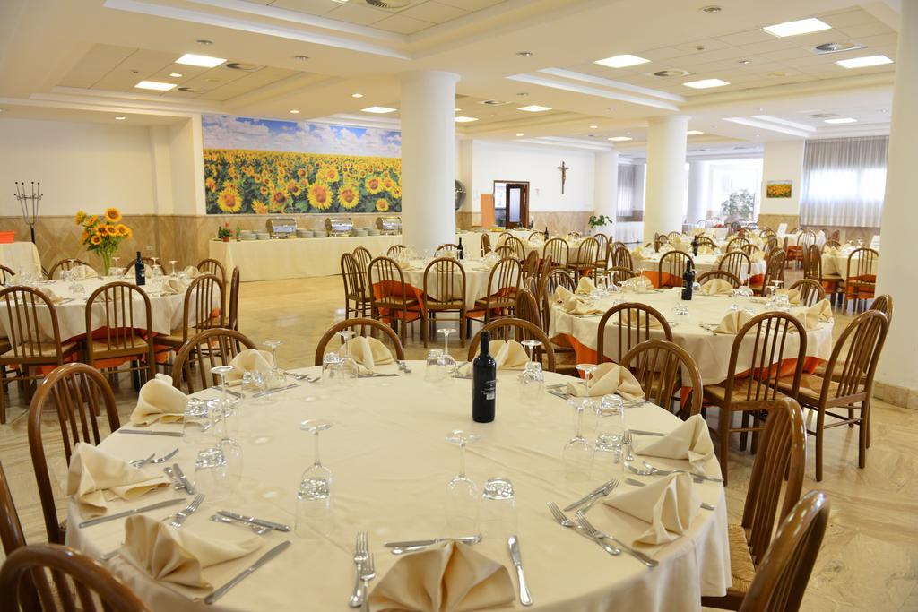 Casa Per Ferie Salesianum Villa Fiumicino Camera foto