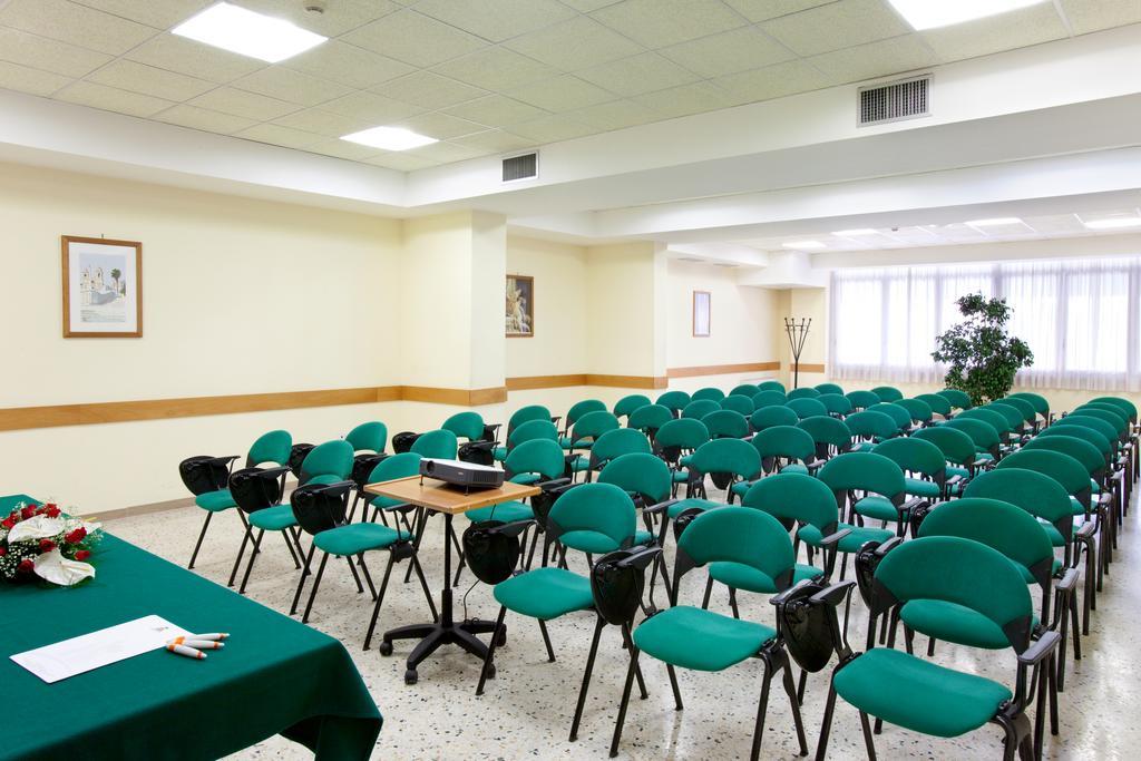 Casa Per Ferie Salesianum Villa Fiumicino Esterno foto